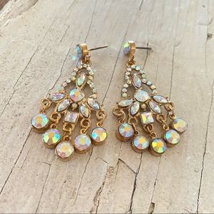 ๐3 for $15 bundles. Rhinestone chandelier earrings